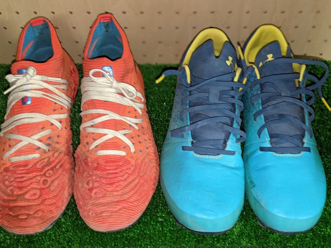 サッカースパイク　バラ売りオッケー　フューチャー　マグネティコ