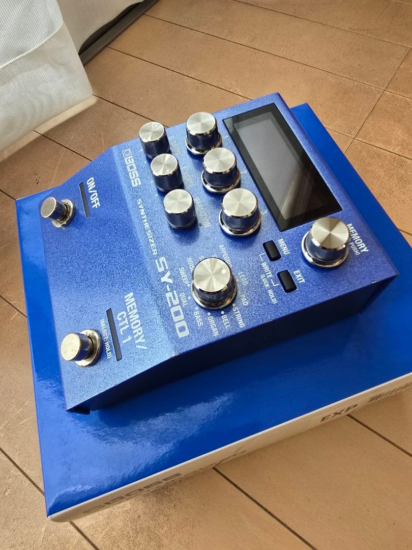 BOSS SY-200 シンセサイザー