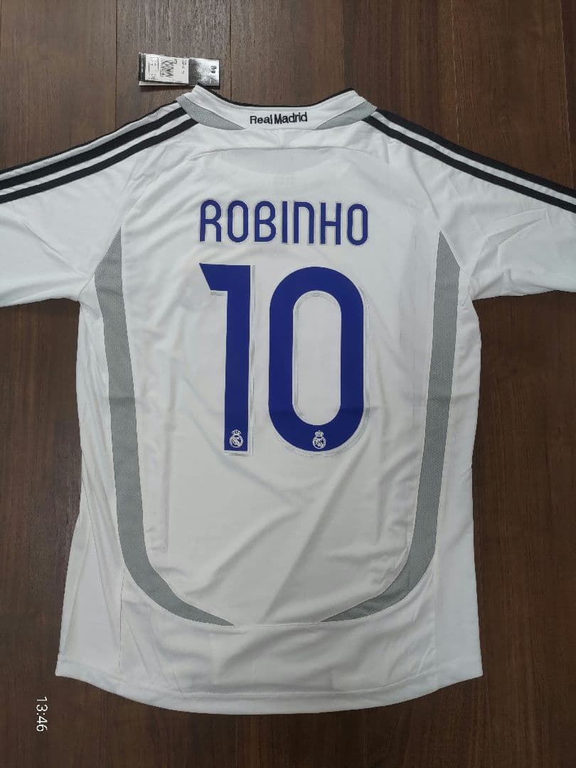 【新品未使用】希少長袖 レアル・マドリード 2006 ROBINHO 10