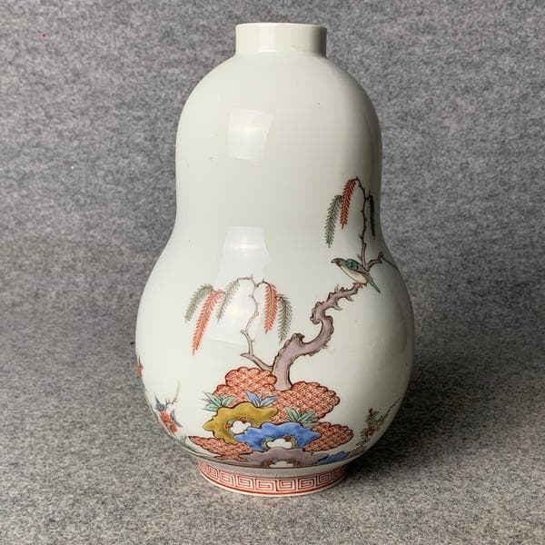 十二代酒井田柿右衛門瓢箪型花器箱入り [B28490]