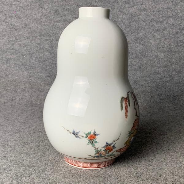 十二代酒井田柿右衛門瓢箪型花器箱入り [B28490]