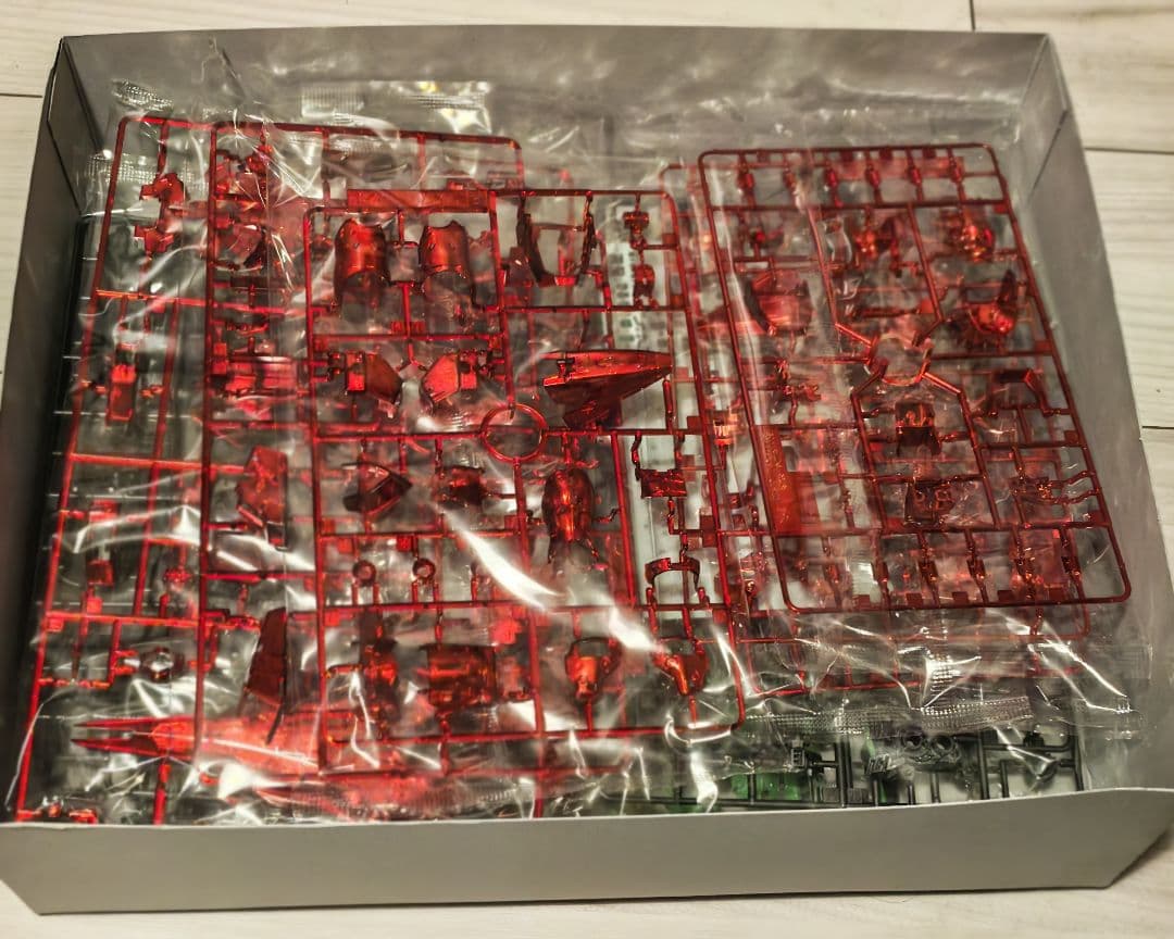 ガンダムベース限定 RG 1/144 サザビー メカニカルコアメッキ