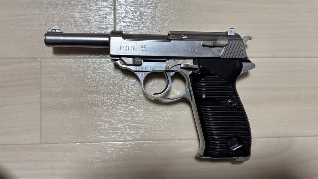 P38 ガスガン シルバー