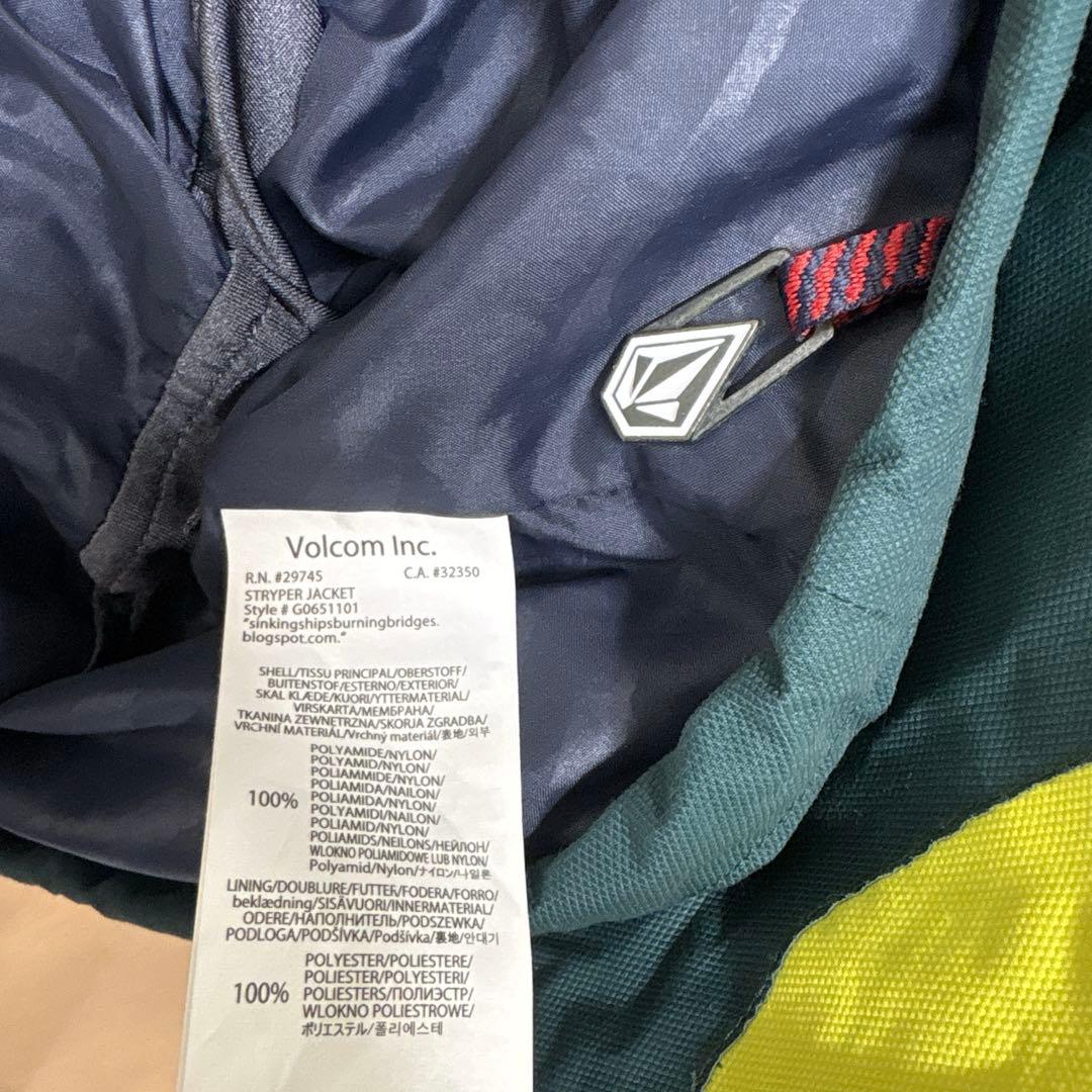 VOLCOM スノーウェア　スノーボードウェア　ウィンタースポーツ　ボルコム