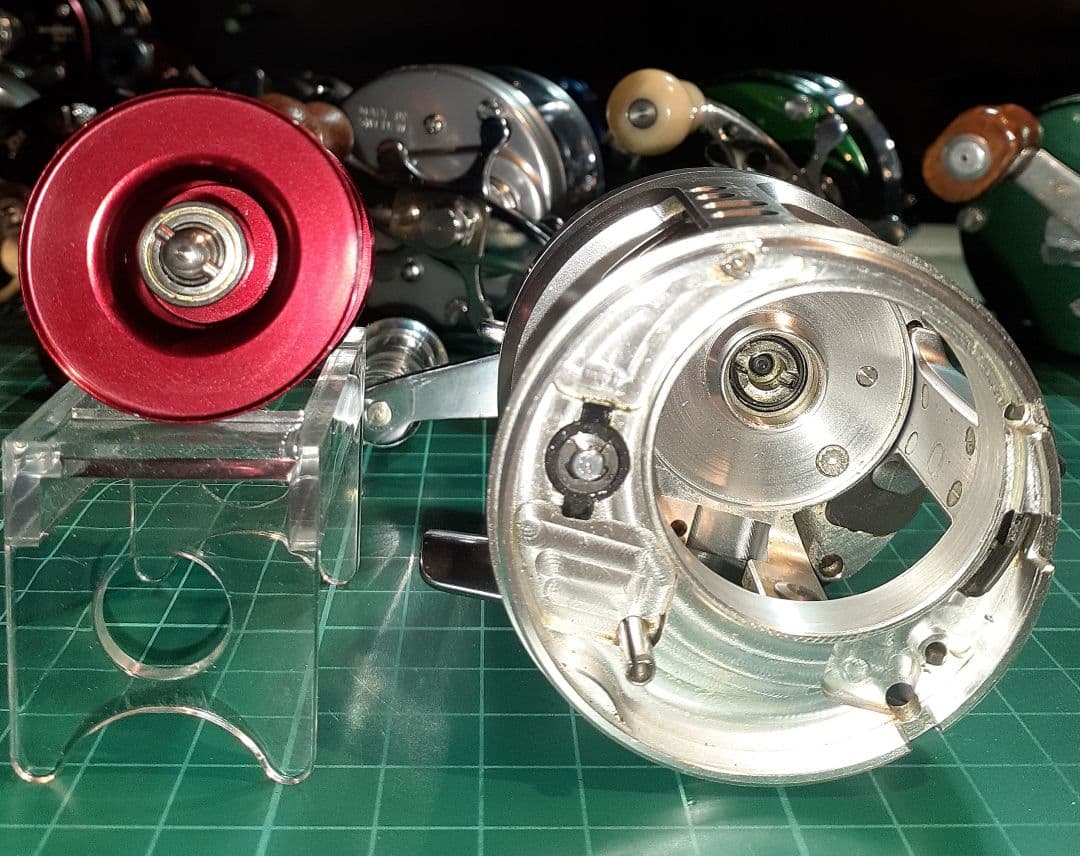 ダイワ ミリオネア凛牙103 SLC ハンドルカスタム