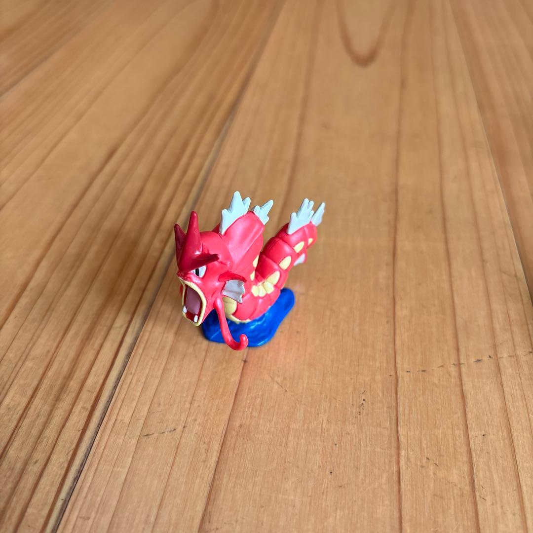 モンコレ 赤いギャラドス 非売品　レア