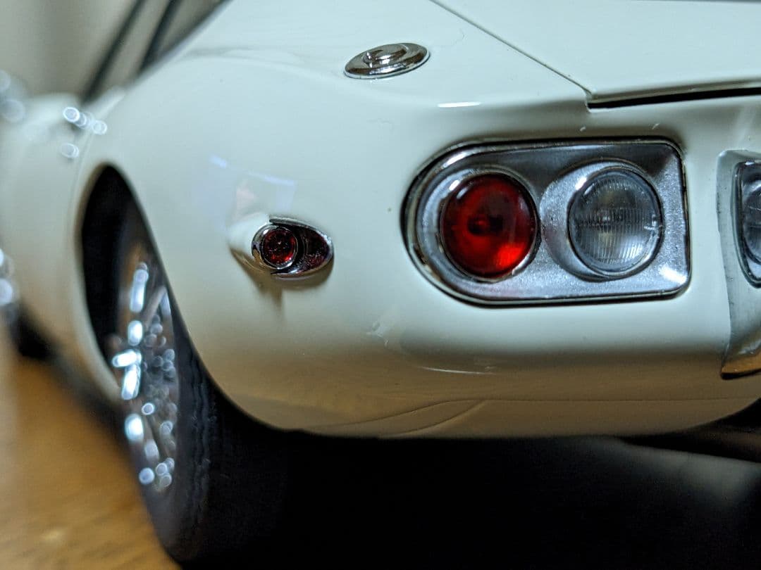 オートアート1/18　TOYOTA2000GT　ワイヤーホイール仕様