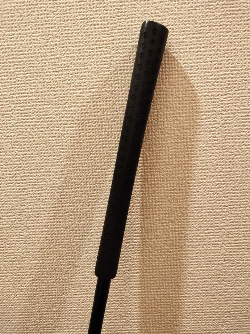 LAB GOLF（ラブゴルフ）のLINK1パター（ヘッドカバー付き）です。（右）