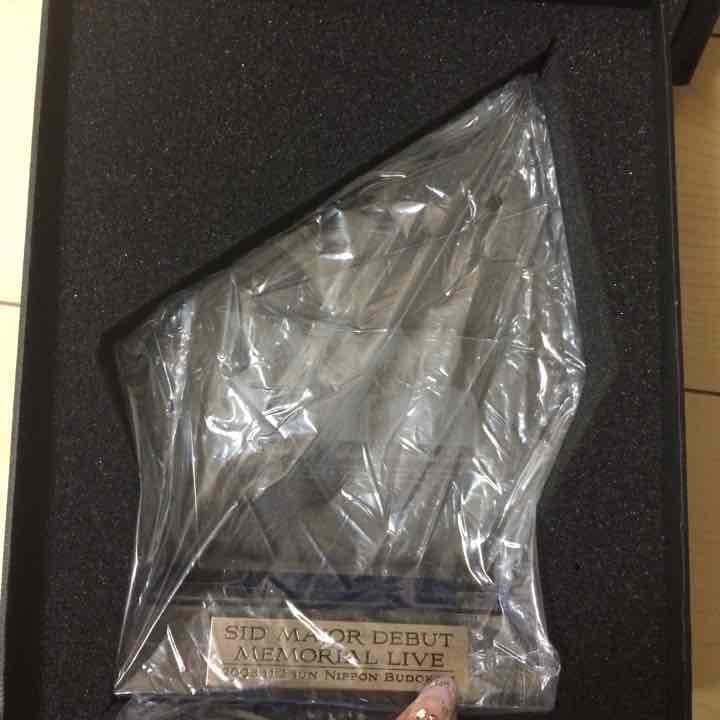 値下げ シド 激レア シリアルNo.入り  メモリアルプレート記念ライブグッズ