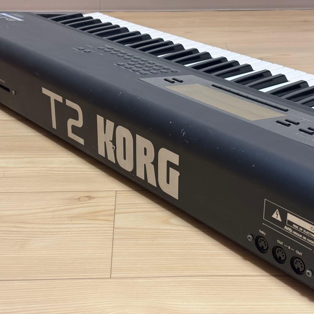 KORG T2 シンセサイザー 61鍵盤　コーグ