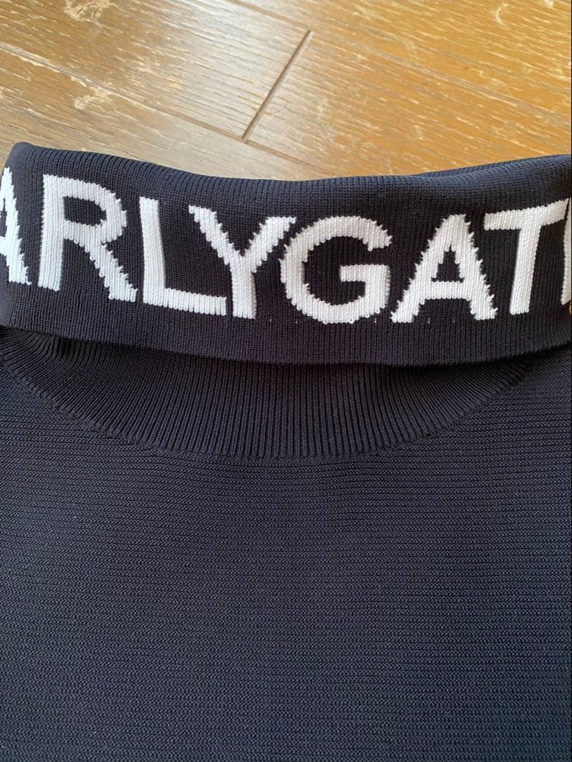 美品❣️パーリーゲイツ　ハイネックネイビーサイズ0