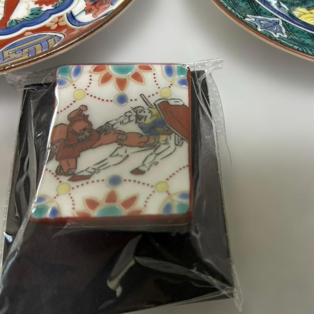 【限定品】ガンダム 九谷焼 豆皿5枚＆箸置き2個セット（バラ売り不可）