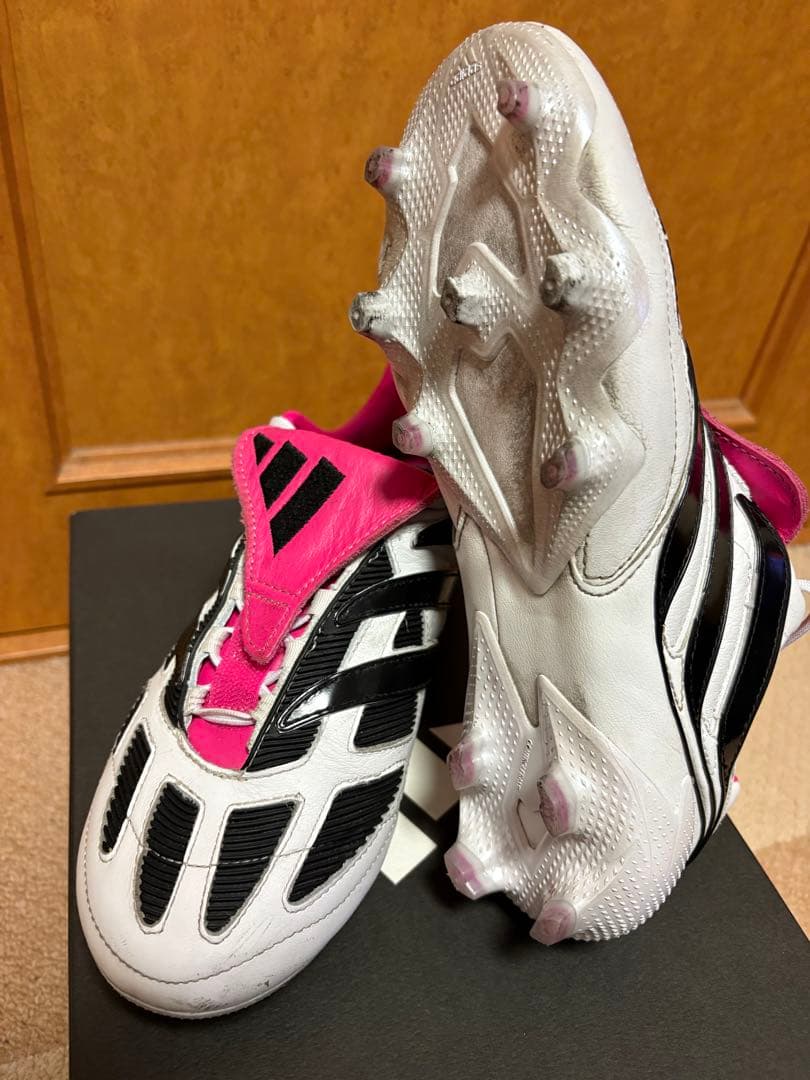 アディダス　プレデタープレシジョン　FG 25cm