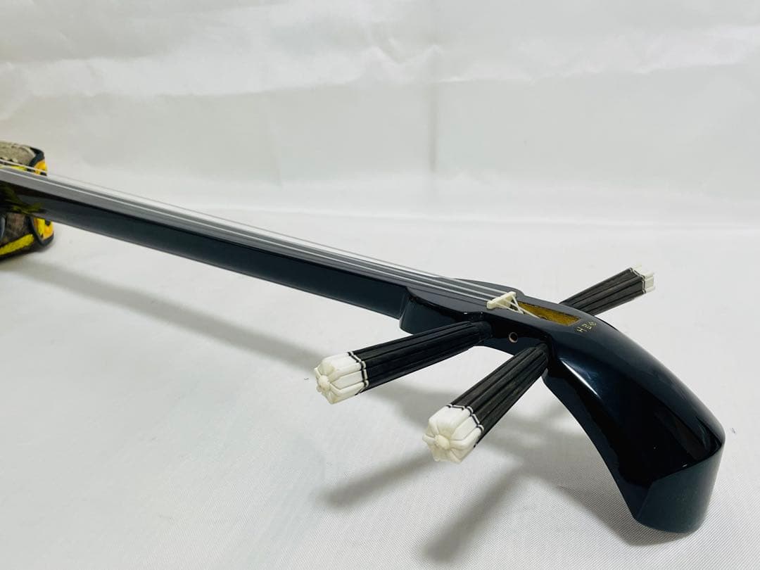 ちゅら咲　三線 本皮 本革 蛇皮 蛇革 琉球 沖縄 楽器　ソフトケース付き