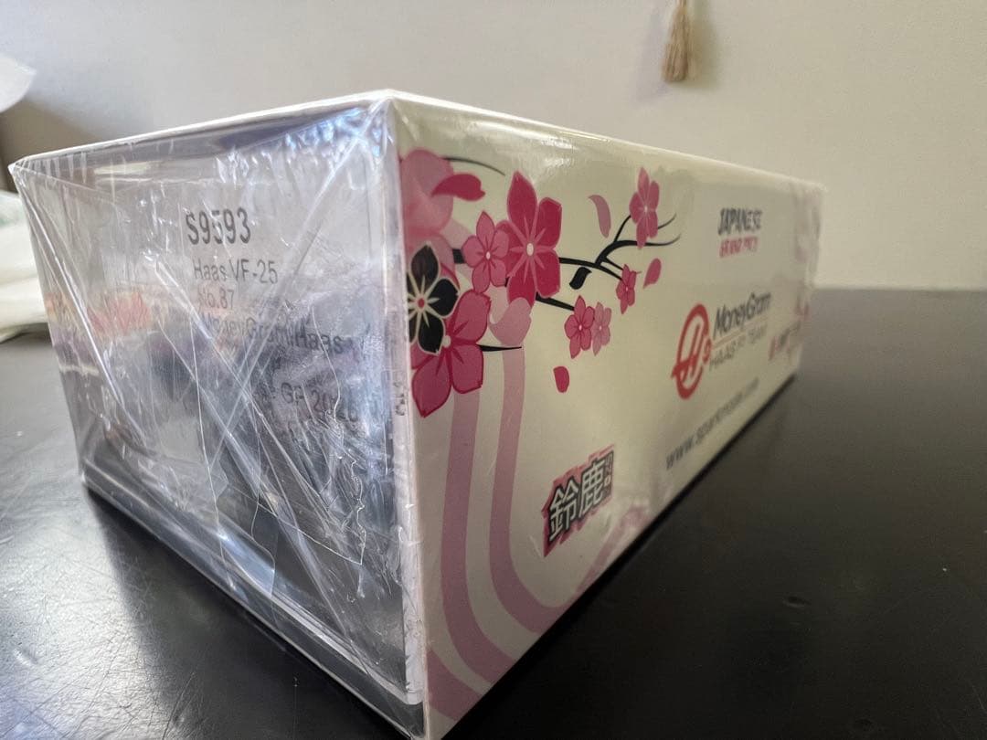 F1 HAAS ハース日本GPカラー1:43 オリバーベアマン