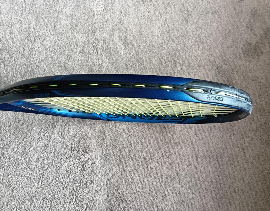 ヨネックス　EZONE98 グリップサイズ3　(値下げしました）