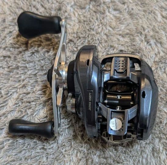 シマノ　アルデバラン１８　MGL