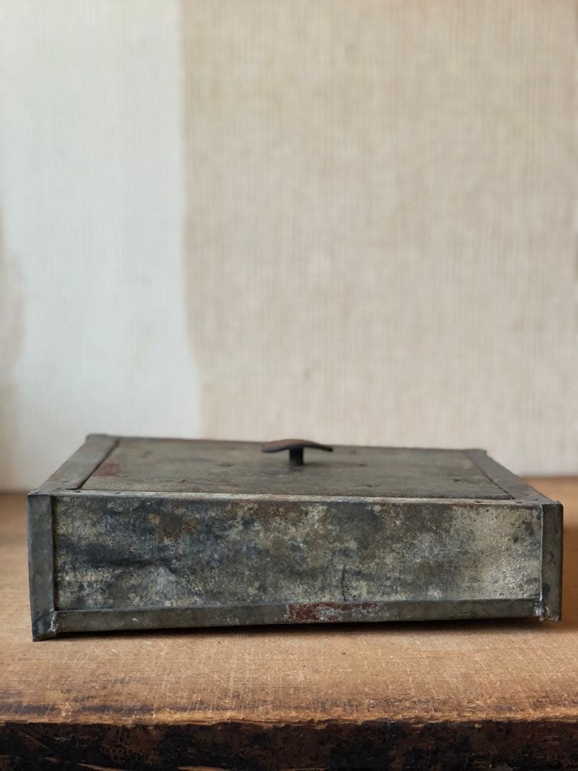 錻力の硯箱　文箱　ブロカント　ブリキ