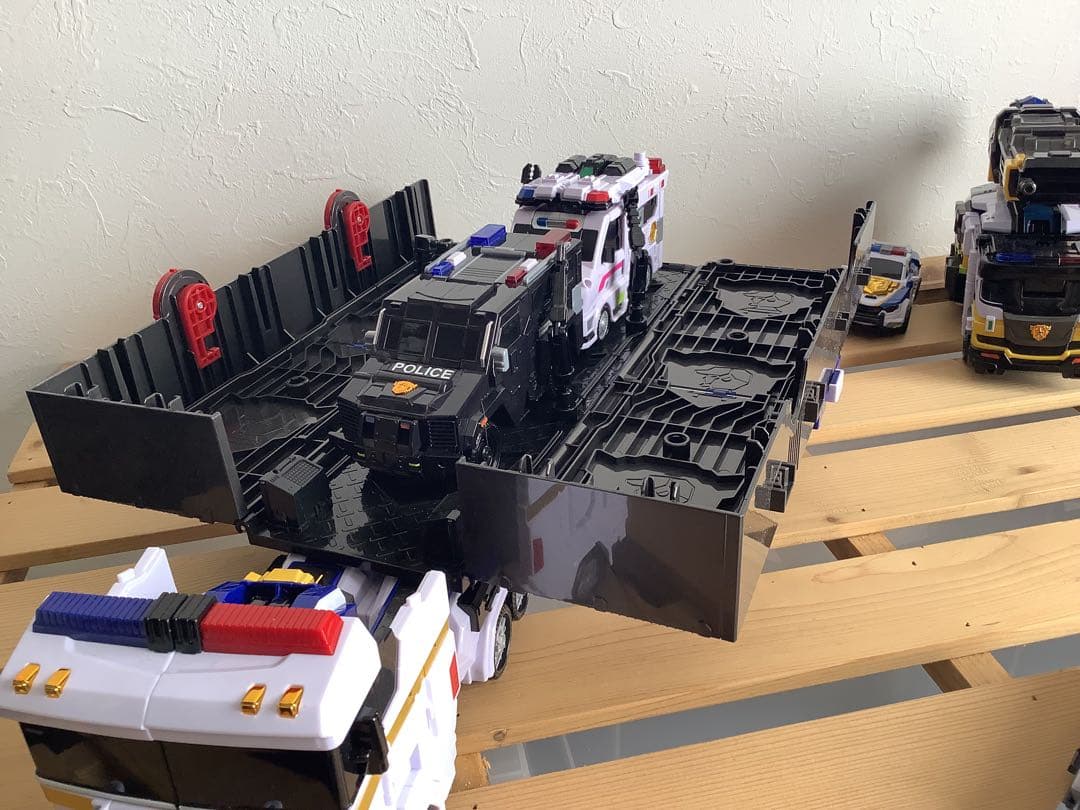 ミニフォース　ジャスティスタイタン　キャプテンコマンドーセット