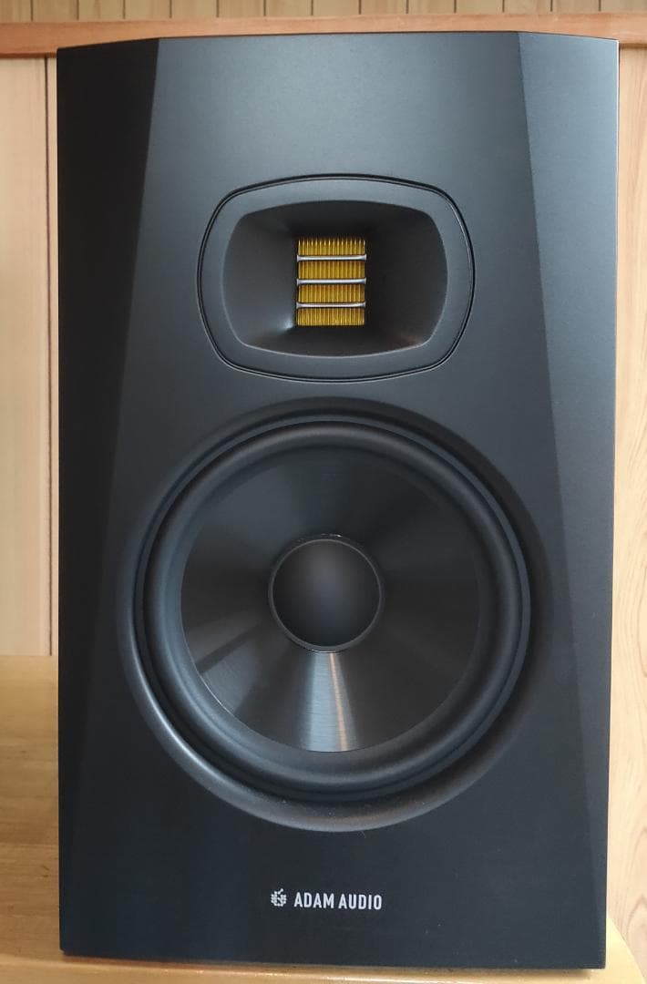 ADAM AUDIO T7V スタジオモニター