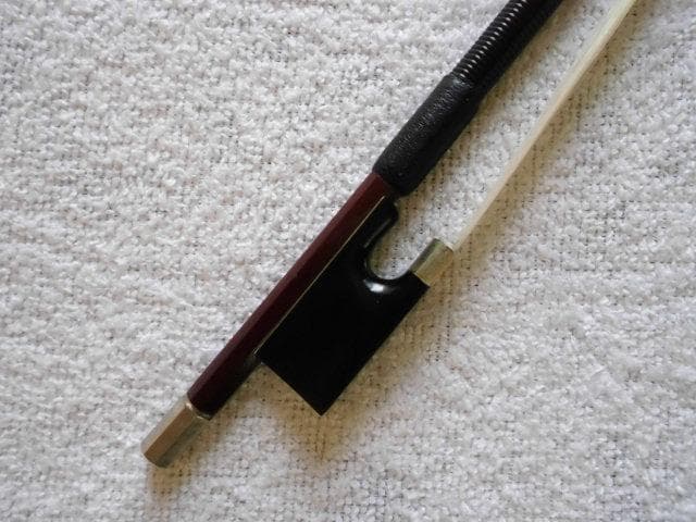 ノーパリジャンアイ・バイオリン弓・ヴァイオリン