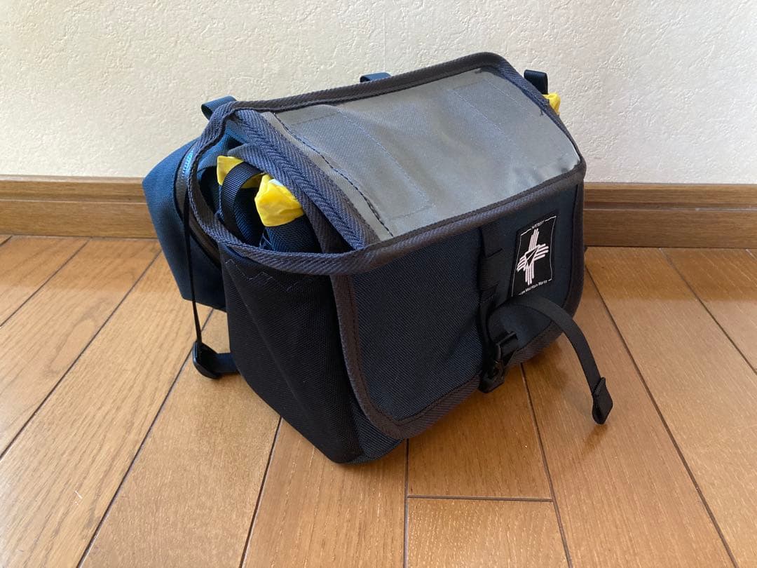 ロウロウマウンテンワークス ハンドルバッグ ブルーラグ サーリー アウターシェル