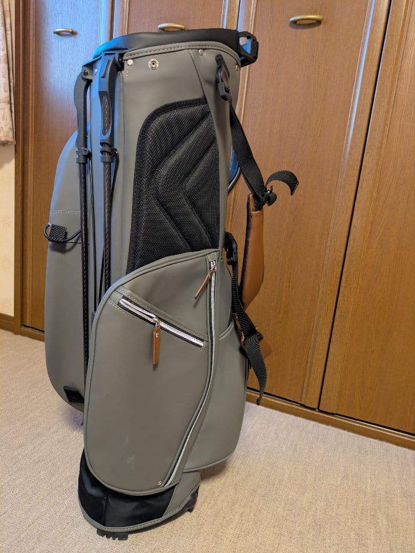 W*y様 アストンマーチンゴルフバックスタンドタイプ