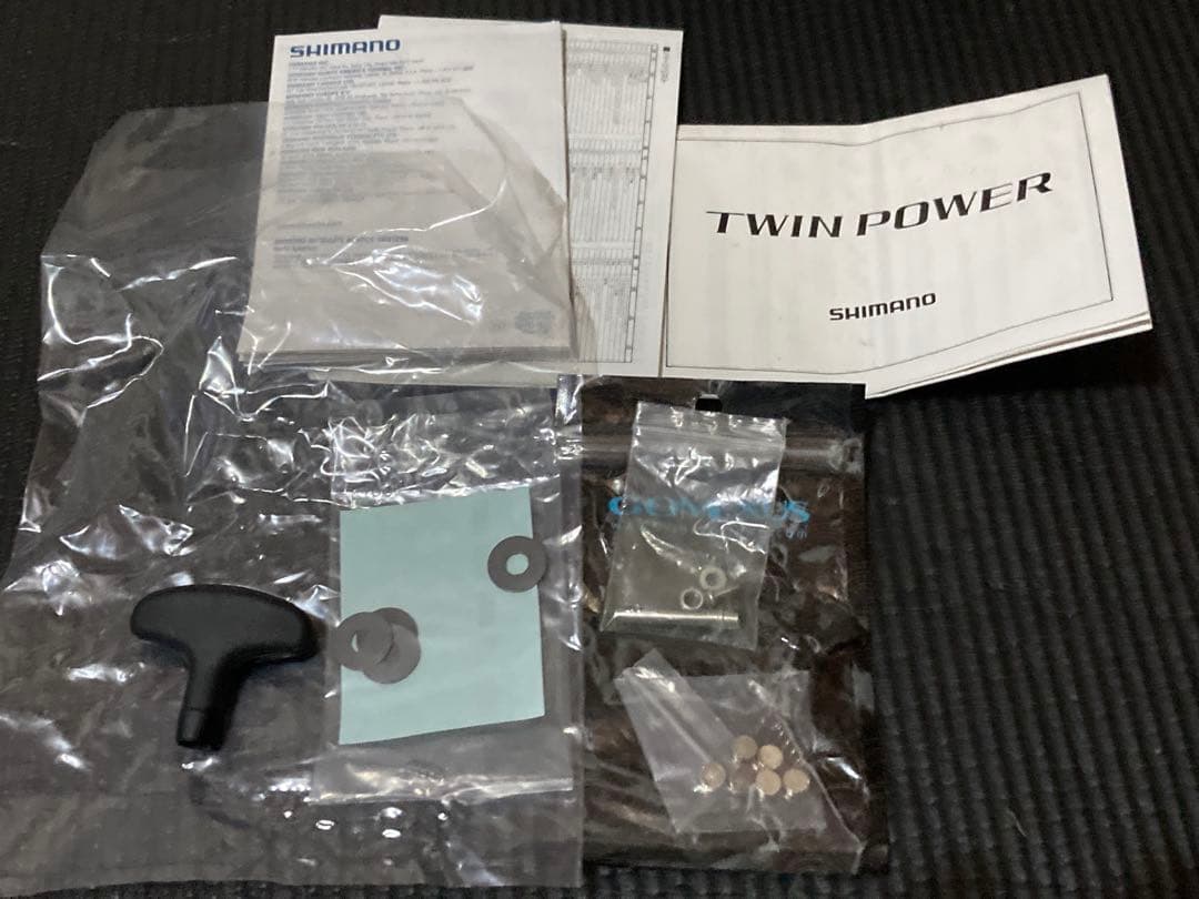 SHIMANO 20TWIN POWER ツインパワー4000XG 中古