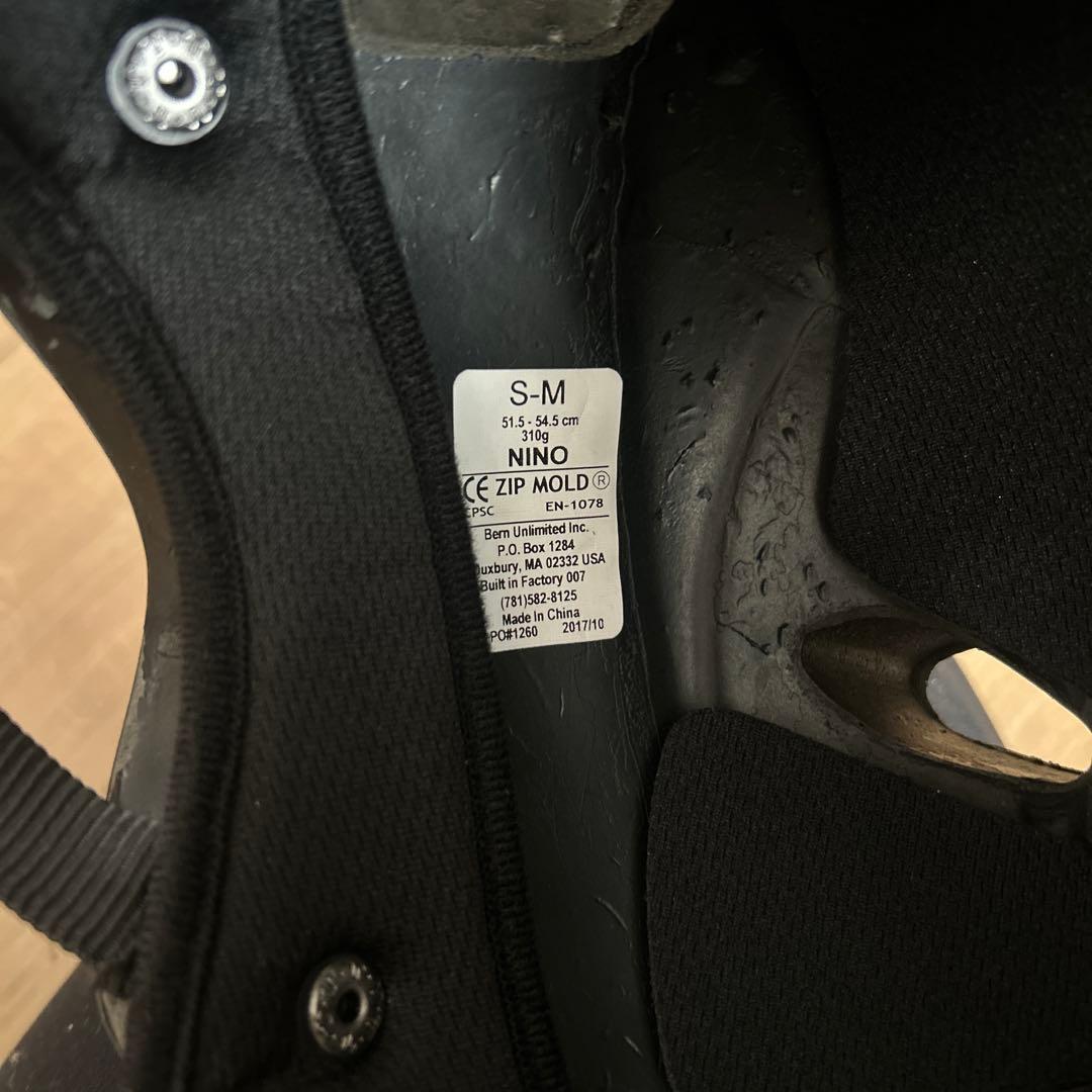 STRIDER 黒 ヘルメット　プロテクター　スノーアタッチメント付き