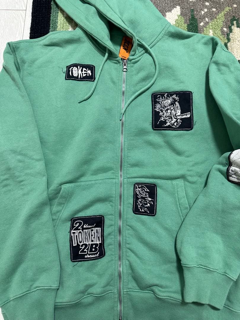 TOKEN ジップパーカー PROV LAUG