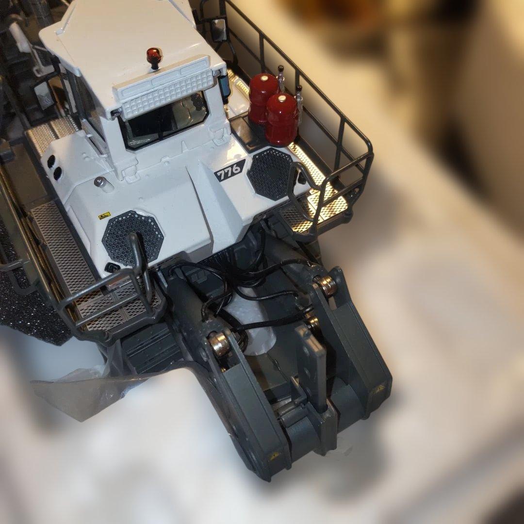 その他 Liebherr PR 776 Crawler Tractor 1/50