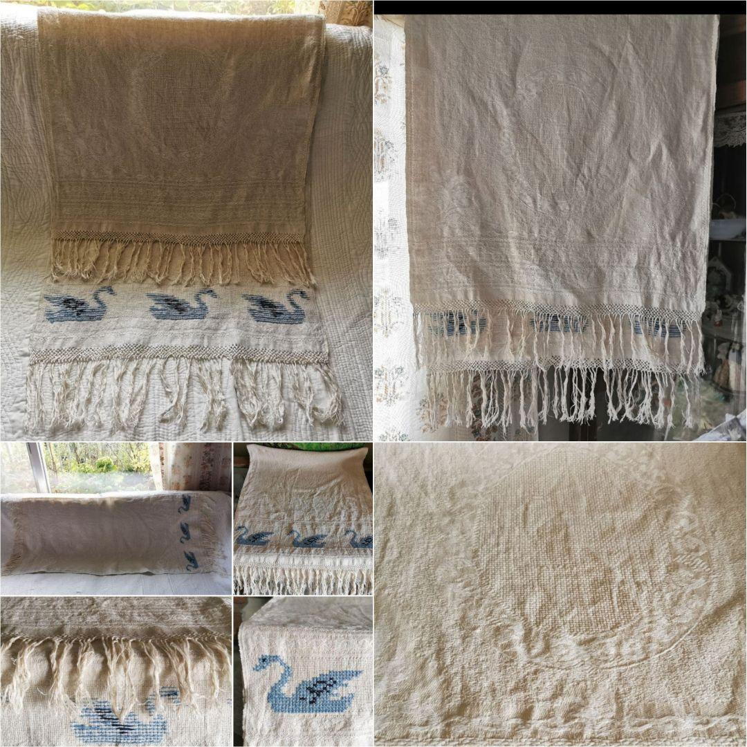 アンティークイタリア ダマスク織地模様リネン 水色のスワン クロスステッチ刺繍