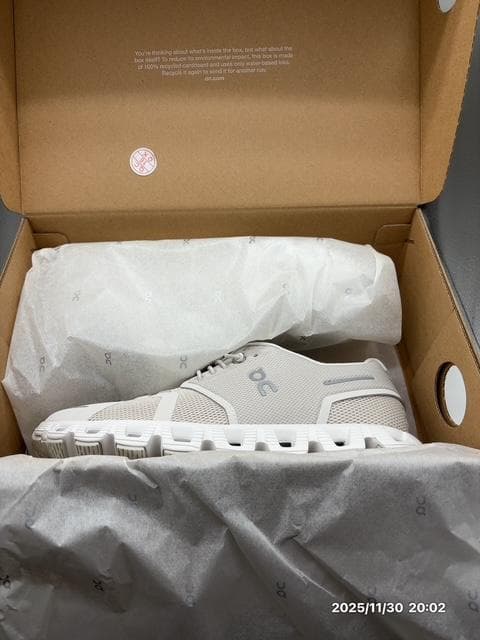 ON ランニングシューズ パール/ホワイト レディース 24cm