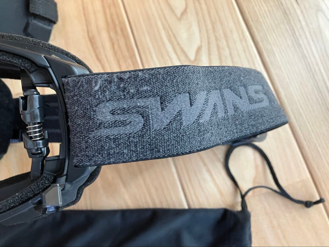 ⚠️中古SWANS ROVOゴーグル lens中央に傷あります クリア換レンズ付