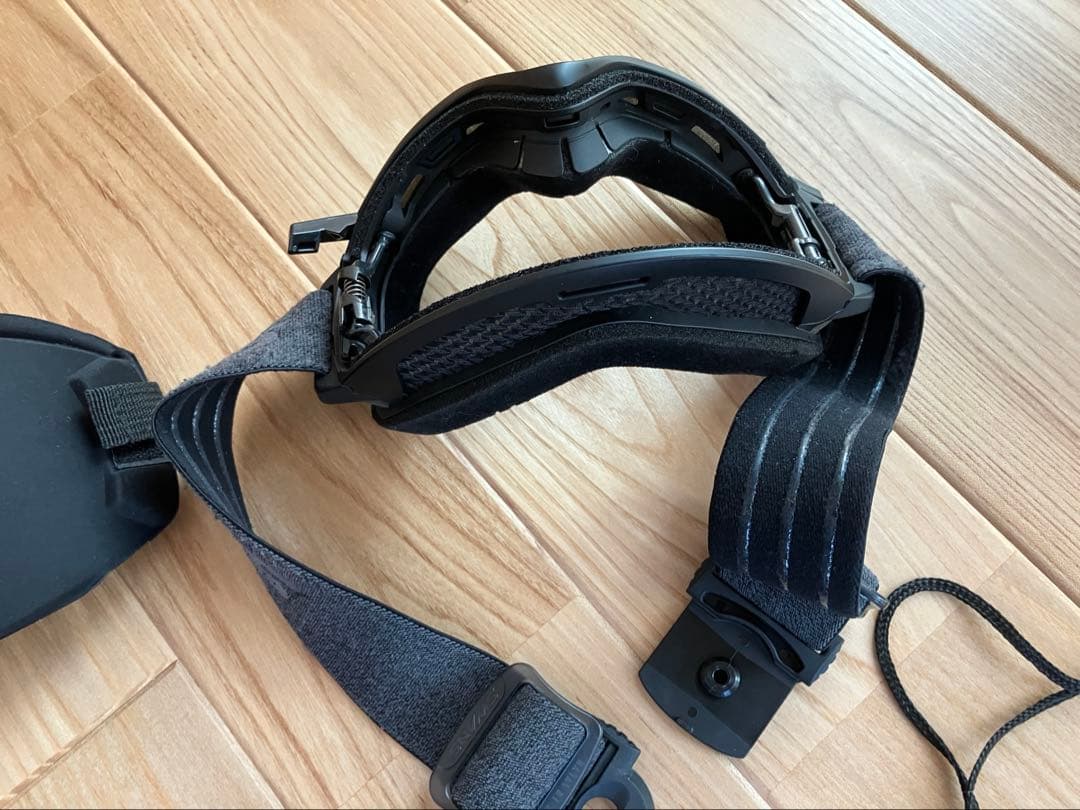 ⚠️中古SWANS ROVOゴーグル lens中央に傷あります クリア換レンズ付