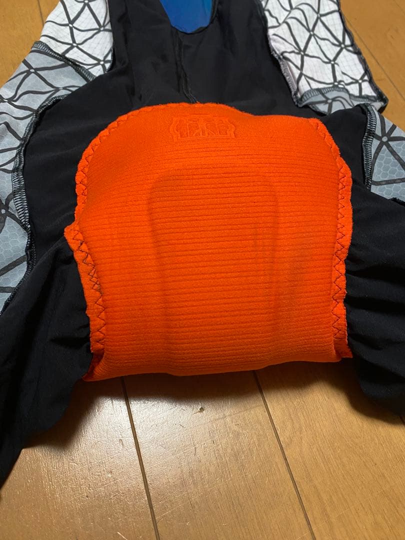 ビオレーサーEPICトーキョーグラフェン長袖エアロスーツ size S