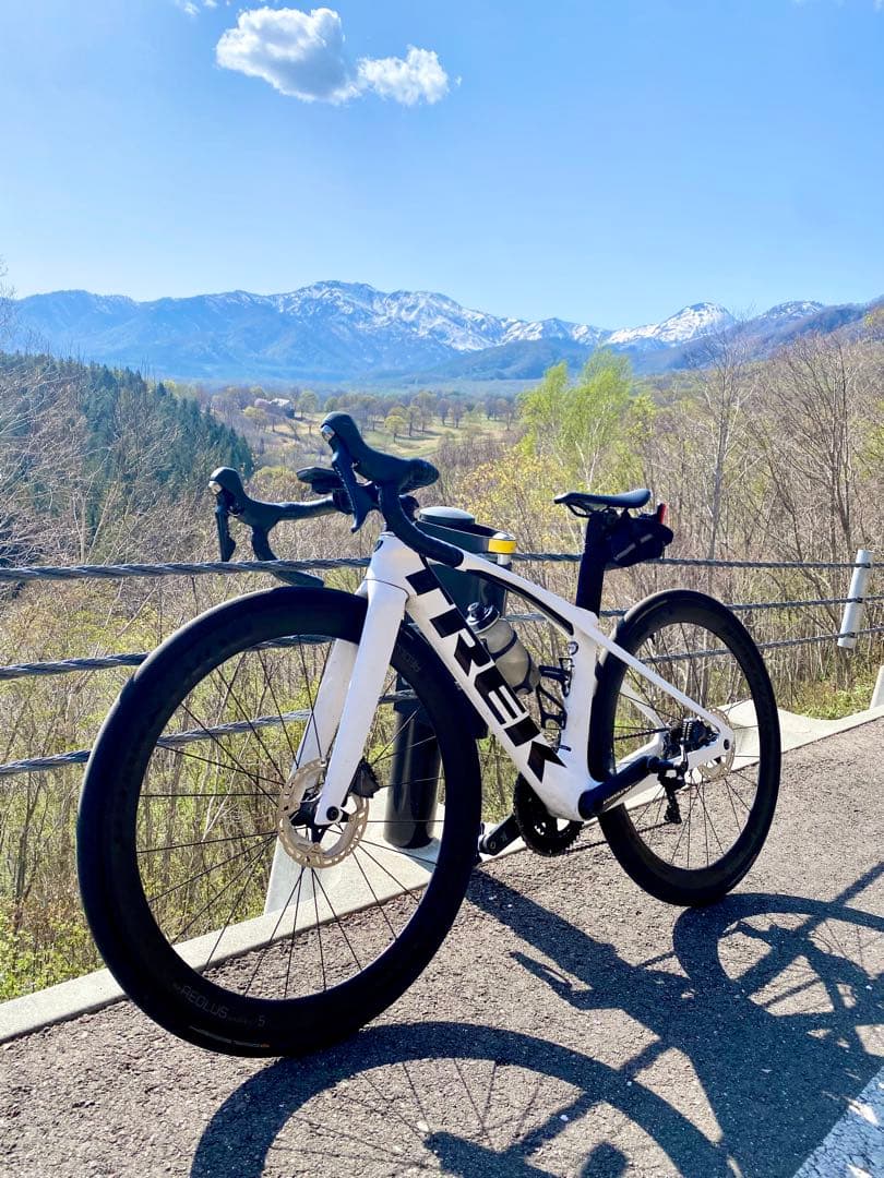 TREK カーボンロードバイク ホワイト