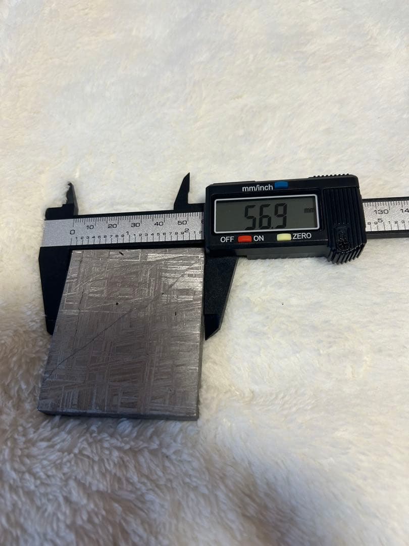 天然ムオニオナルスタ鉄隕石 - ビッグスライスカット 273.55g