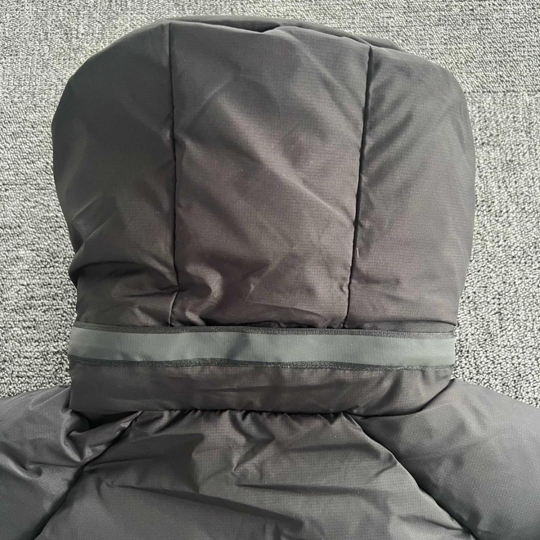 SYNA ブラック × ミントグリーン ダウンジャケット ストリートウェア M