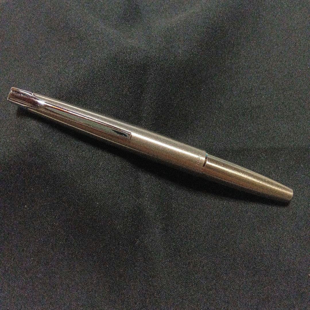 PILOT　ミュー『 μ 』万年筆 シルバー　付属品無　中古品