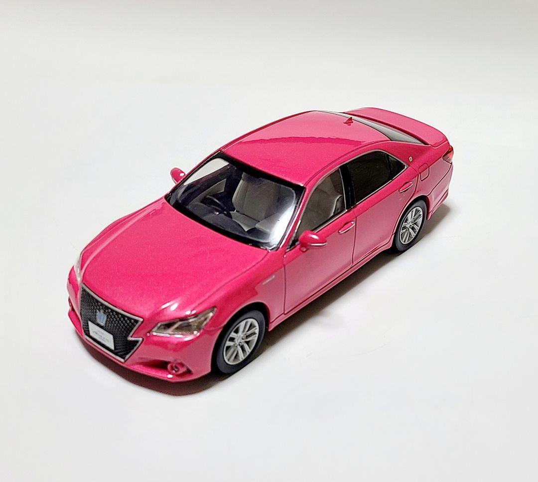 トヨタ 210系クラウンアスリートG ピンク カラーサンプル