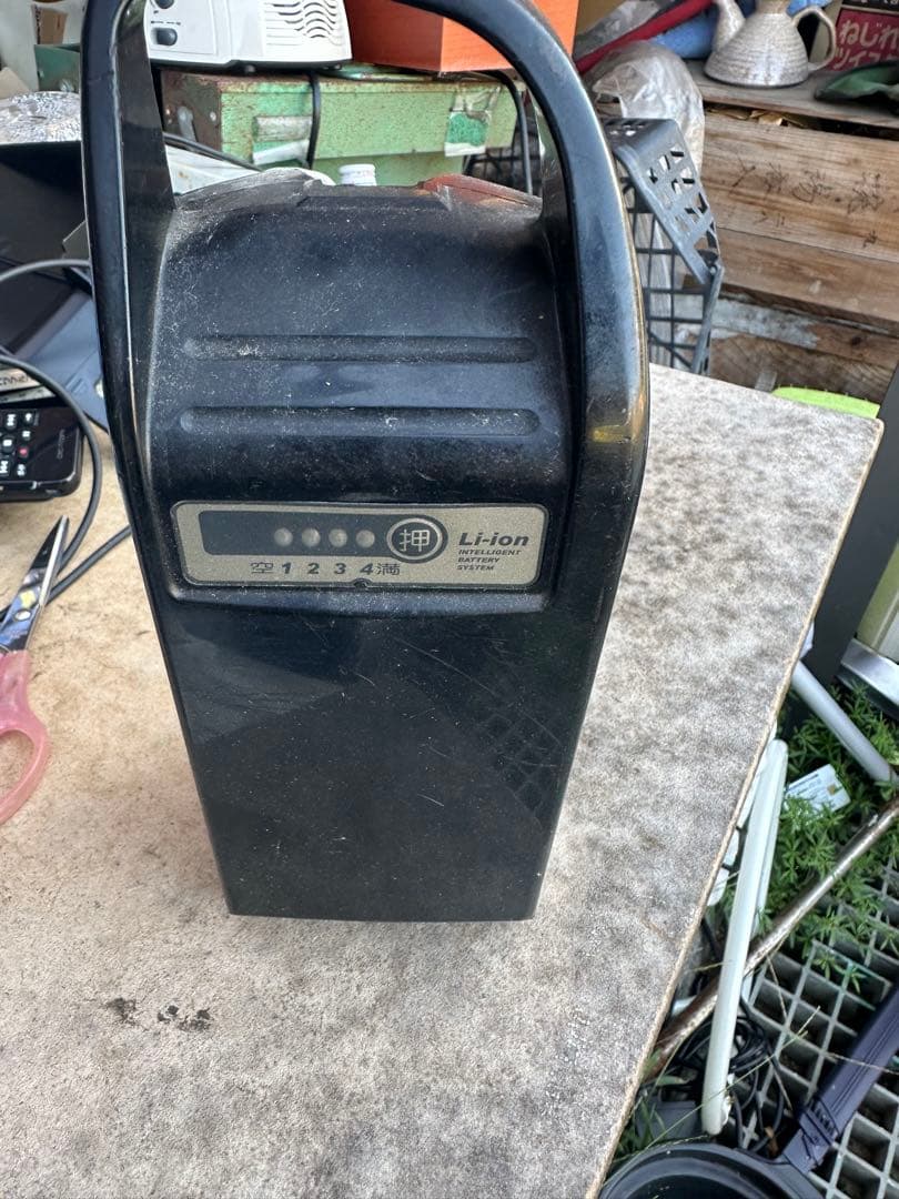 引き取り限定！ヤマハ電動アシスト自転車 パス！ホワイト・バッテリー２個