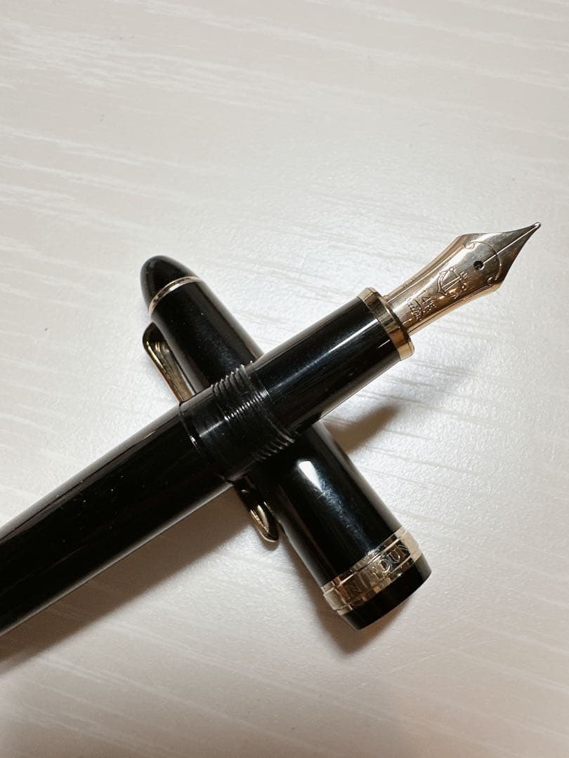 セーラー　SAILOR 万年筆FOUNDED 1911 ペン先14K