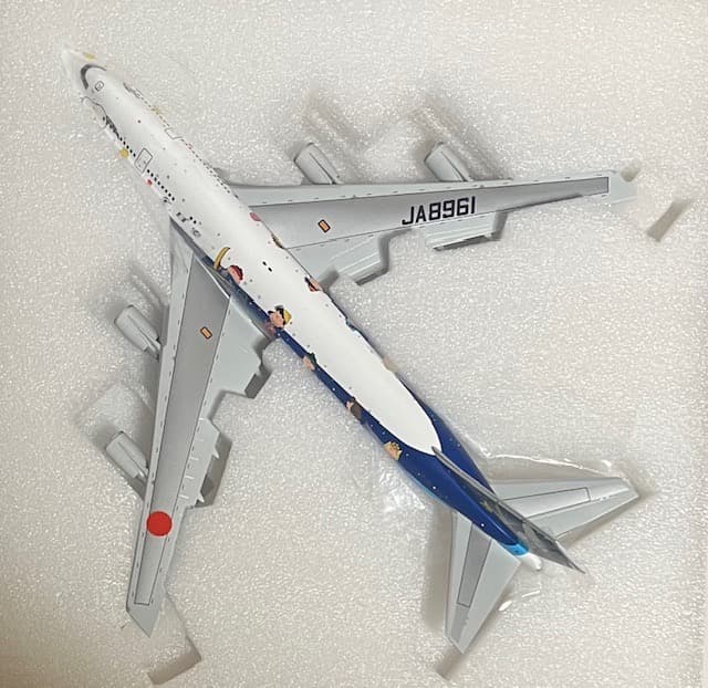 航空機・ヘリコプター ANA B747-400 JA8961 Snoopy