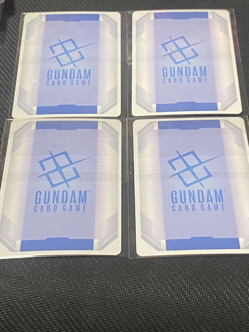 ガンダムカードゲーム　溢れる慈愛　ニュータイプチャレンジ　4枚セット