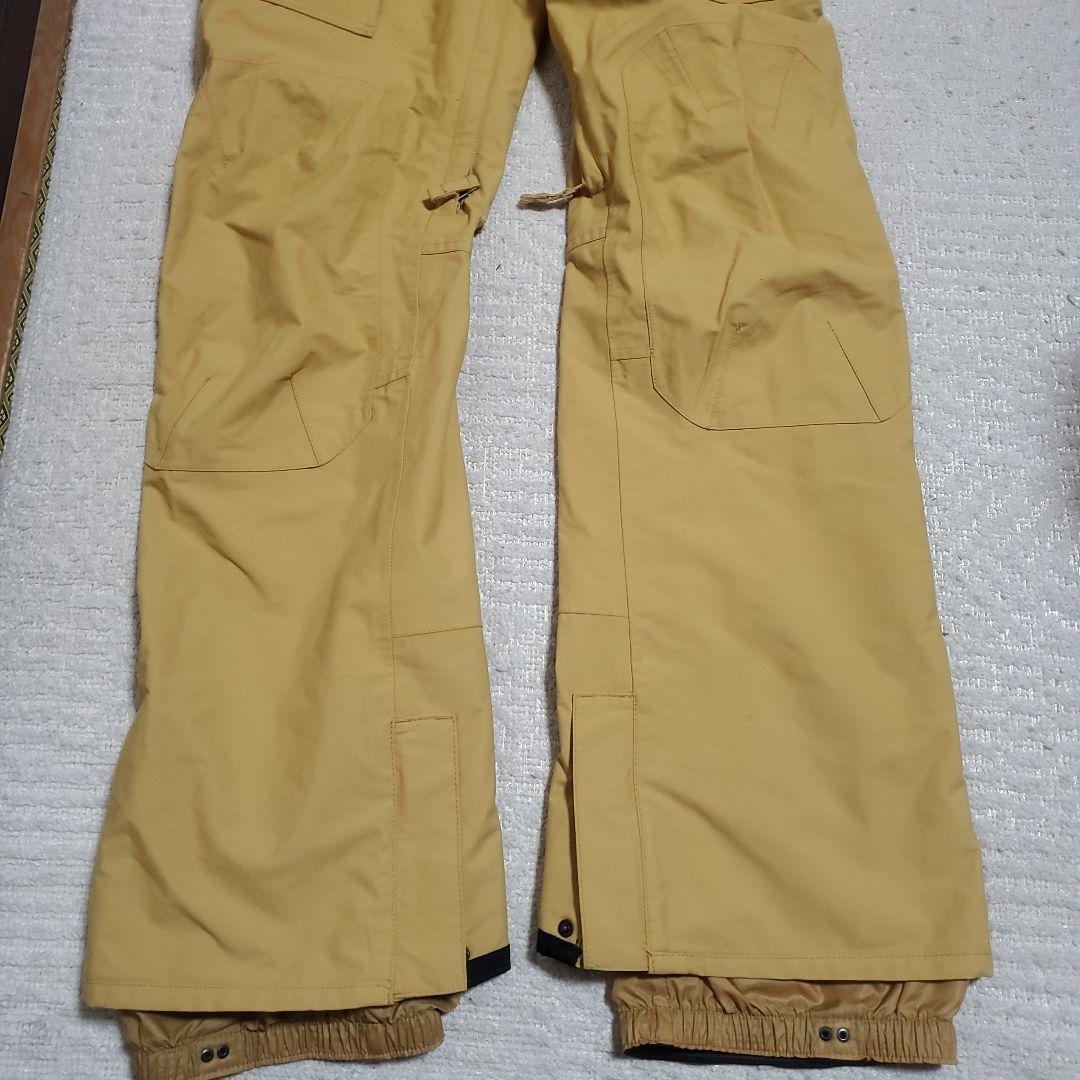 BURTON　スノーボードウェア上下セット　ジャケットLサイズ　パンツMサイズ