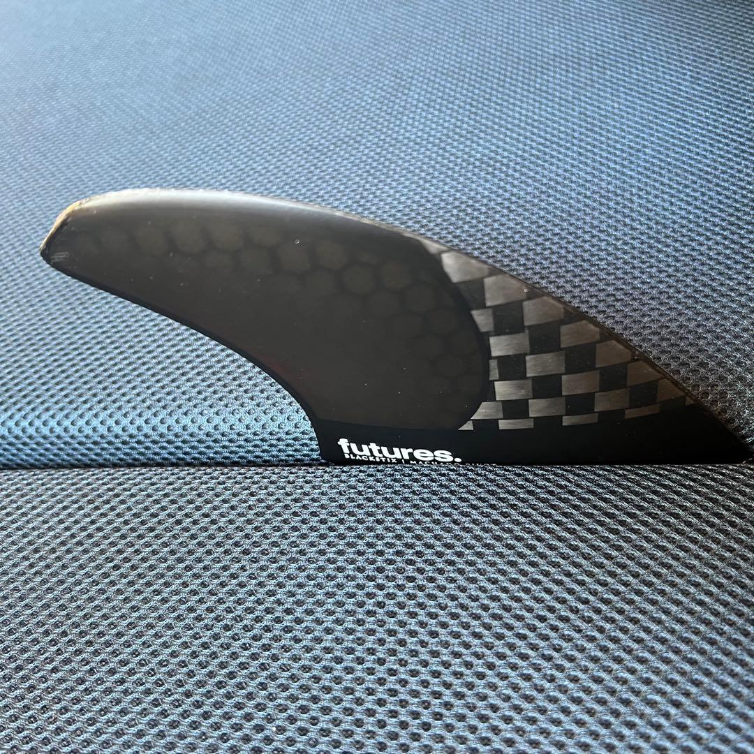 futures. サーフィン　フィン　L フューチャー