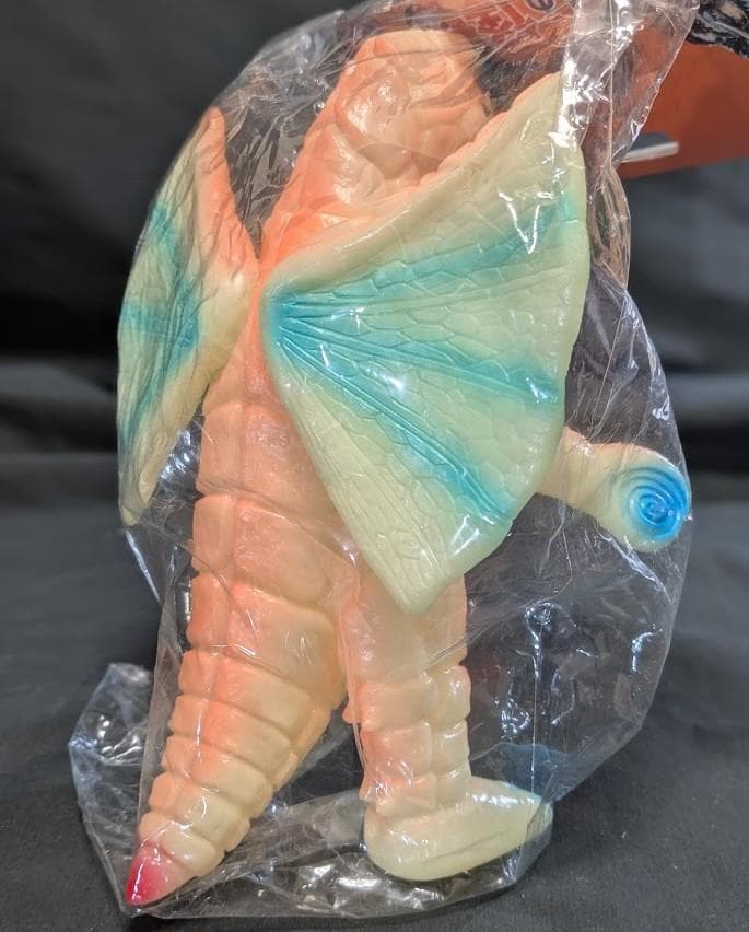 ドラコ 羽付「ウルトラマン」登場怪獣（ブルマァク復刻）蓄光版 ソフビ 未開封