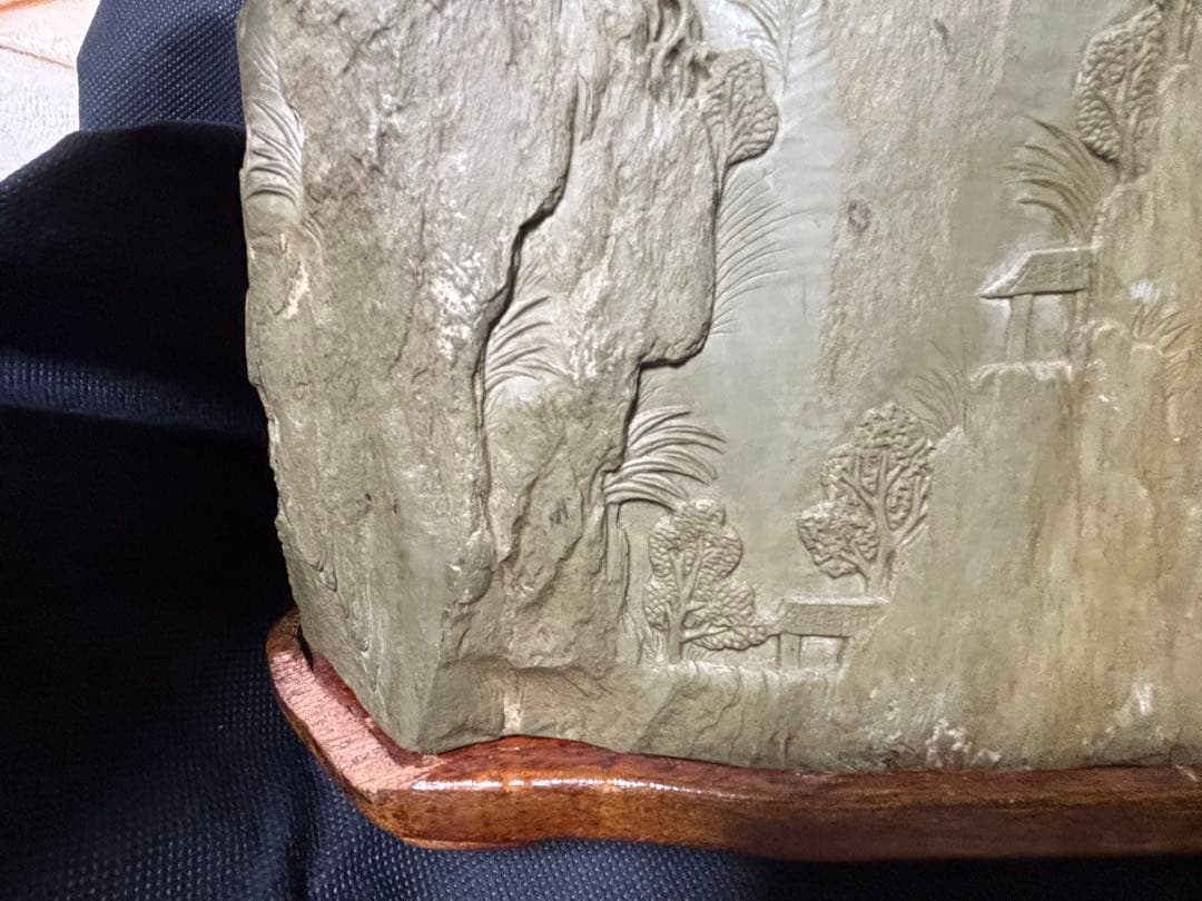 中国古美術品　山水風景彫硯　特大　緑端溪硯　15.6kg