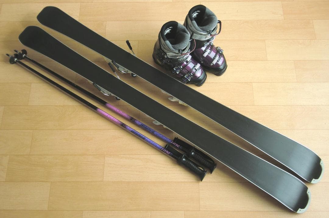 ■■送料無料■SWALLOW■女性用スキーセット■板142靴23.5■WAX済■